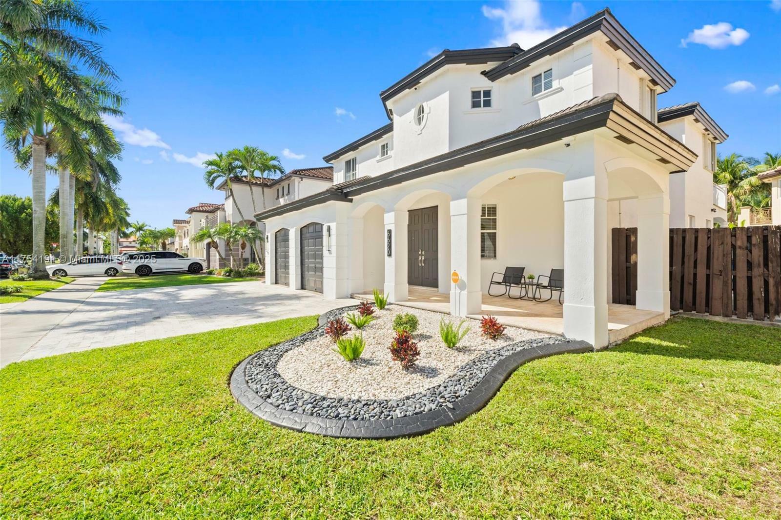 Property Photo: 6620 SW 164th Ave FL 33193
