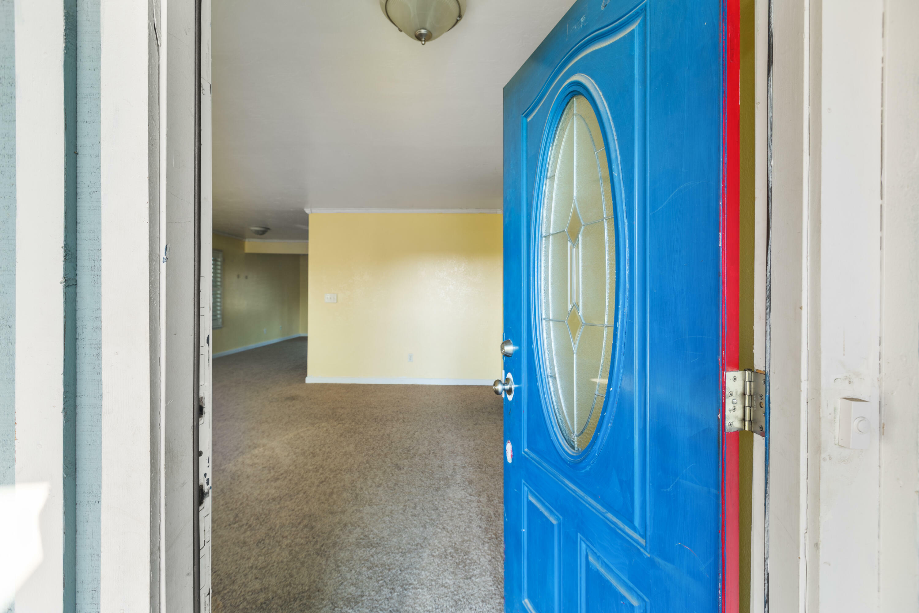 Property Photo: 1546 S Noyes Street CA 93277