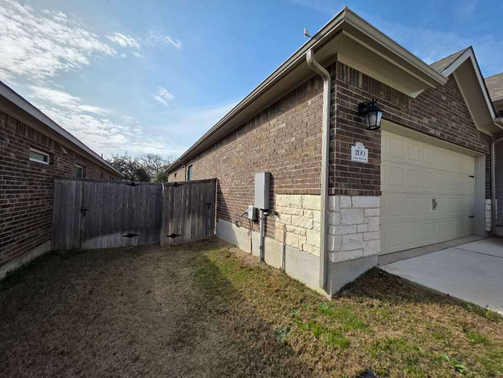 Property Photo: 200 Scenic Hills Circle TX 78628