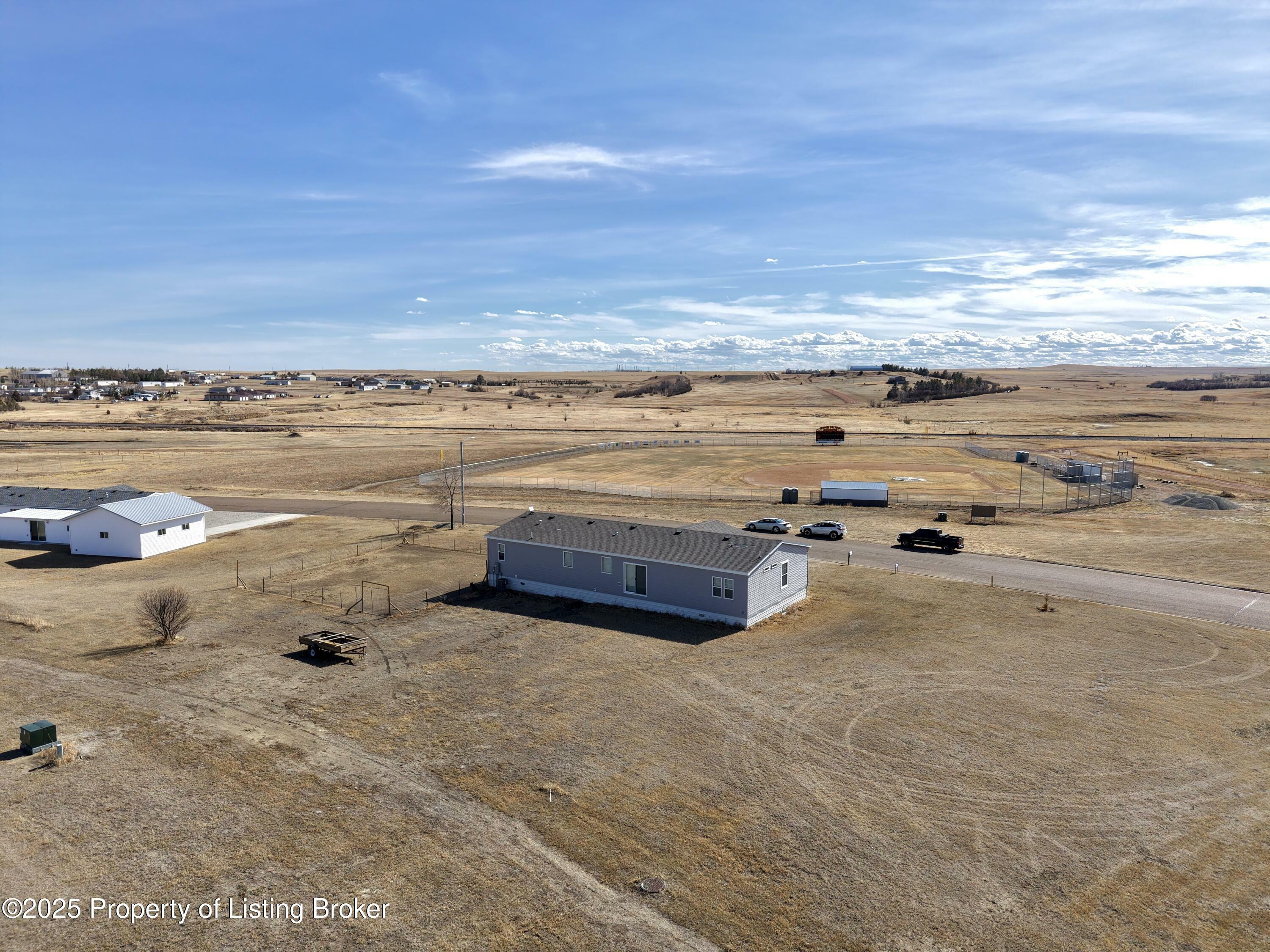 Property Photo: 621 2nd Ave. NW ND 58622