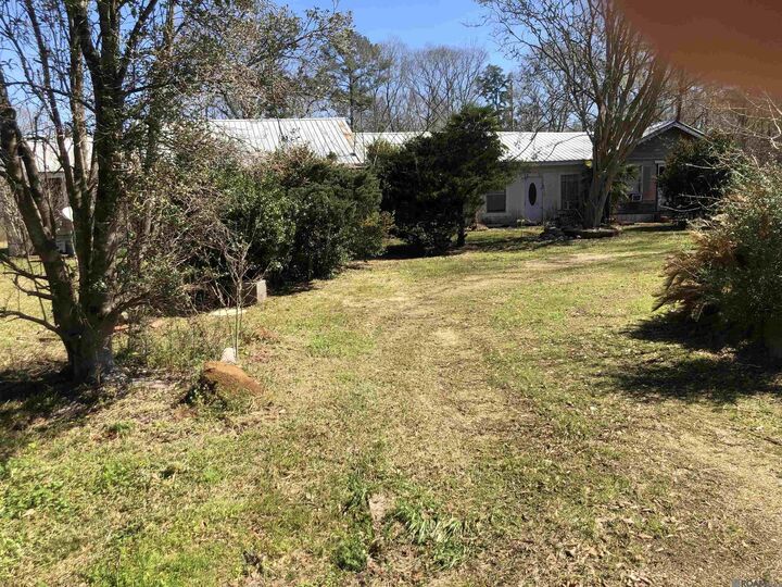 Property Photo:  2713 La Hwy 63  LA 70722 