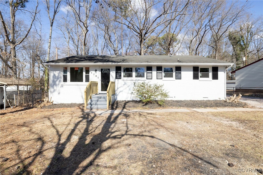 Property Photo: 1701 Darby Drive VA 23803