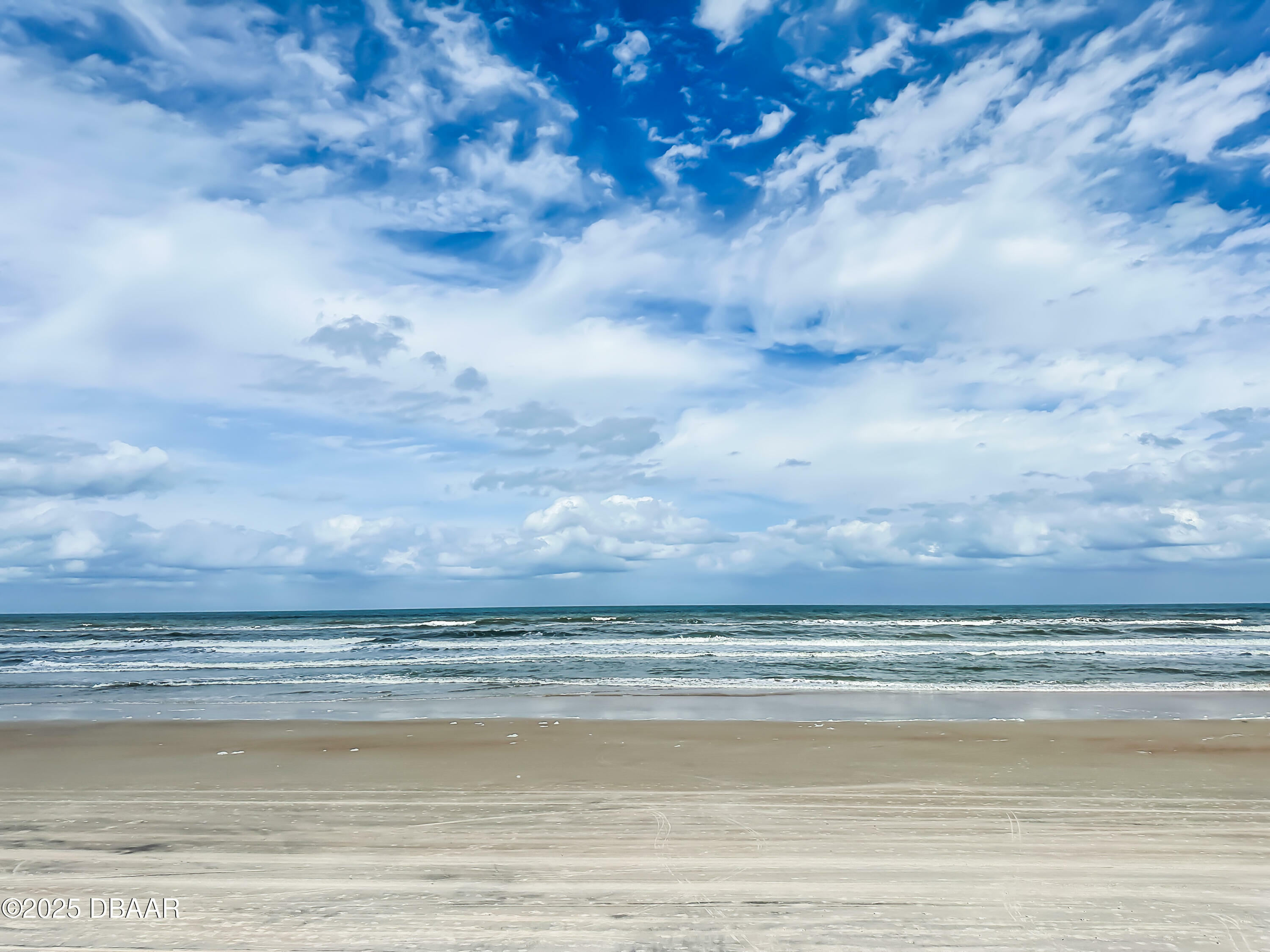 Property Photo: 935 S Atlantic Avenue FL 32118