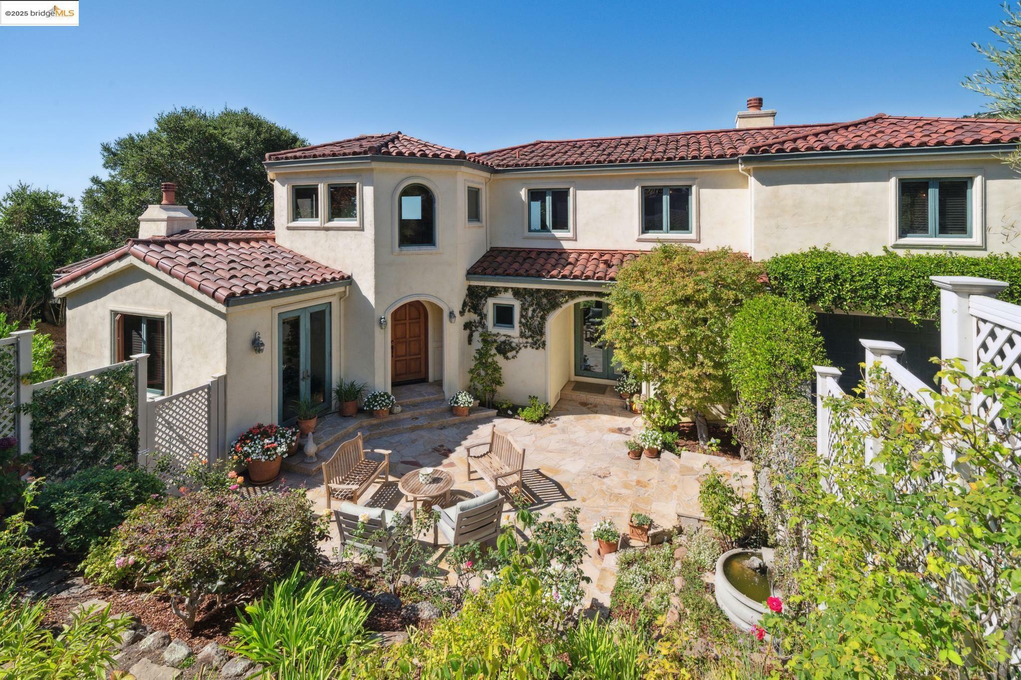 Property Photo: 29 Live Oak Rd CA 94705