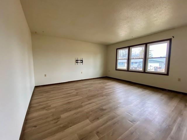 Property Photo: 3257 Sandy Dr. NE IA 52333