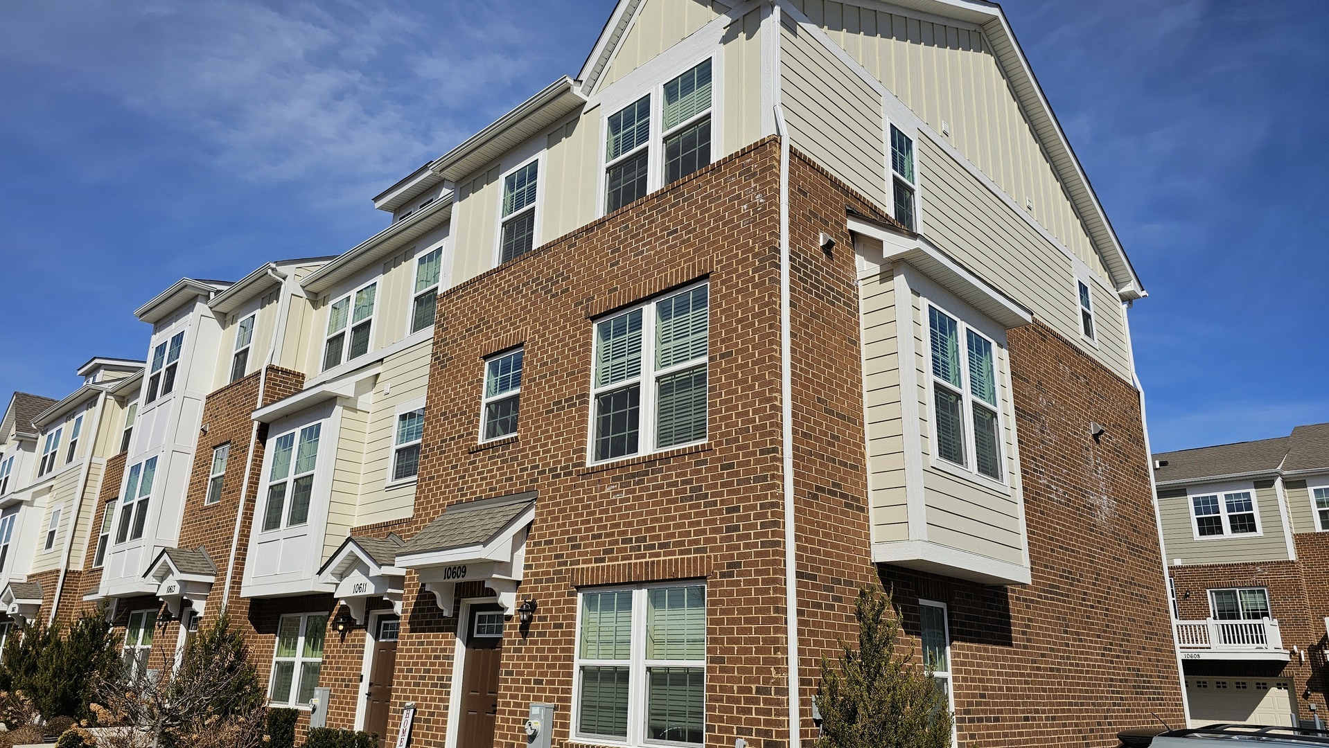 Property Photo: 10609 Owain Way IL 60462
