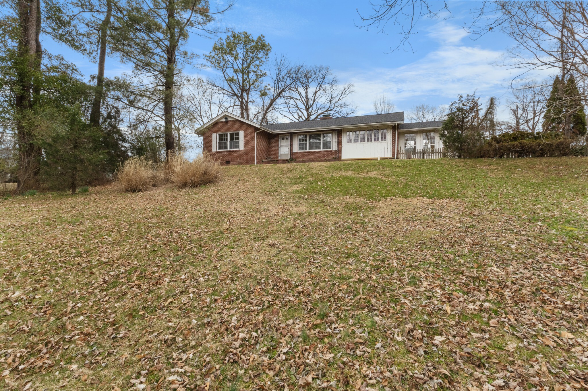 Property Photo: 725 Kleeman Dr TN 37040
