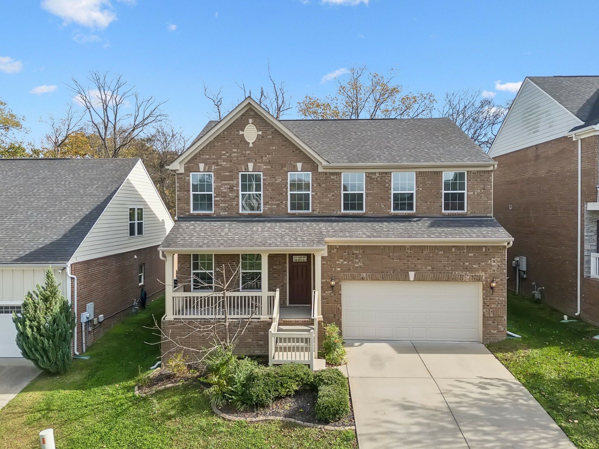 Property Photo: 7936 Oakfield Grv TN 37027