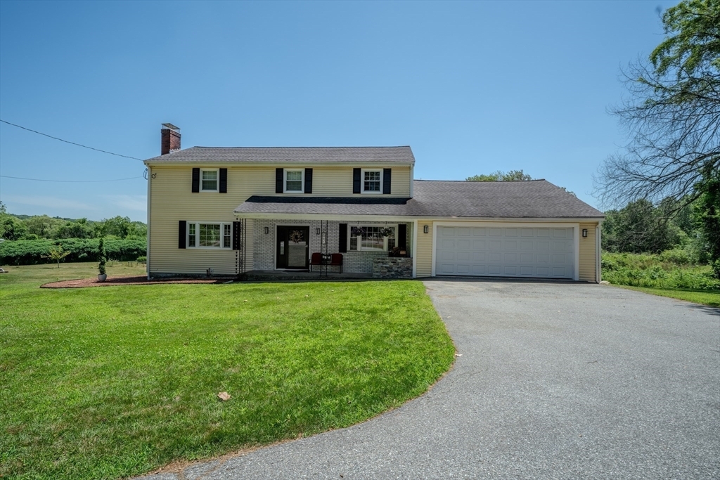 200 Pine Hill Rd  Chelmsford MA 01824 photo