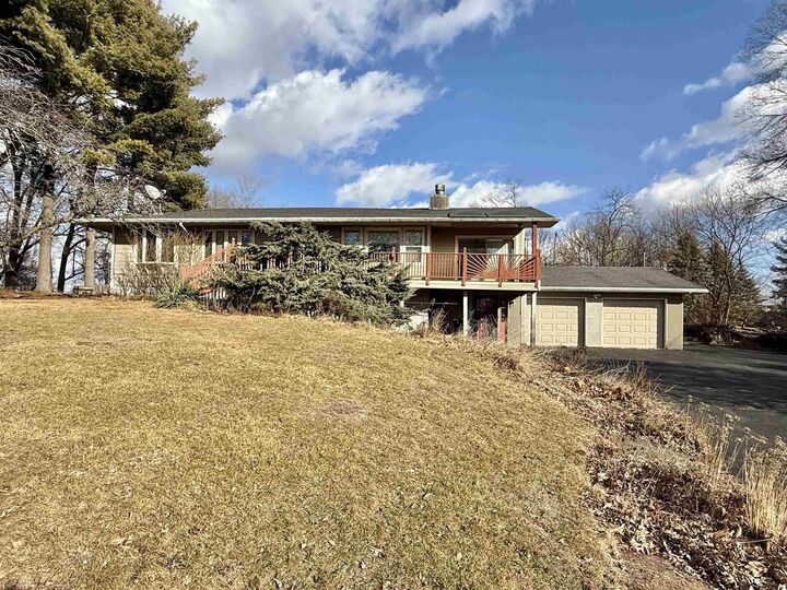 1951 Townhall Road  Beloit WI 53511 photo