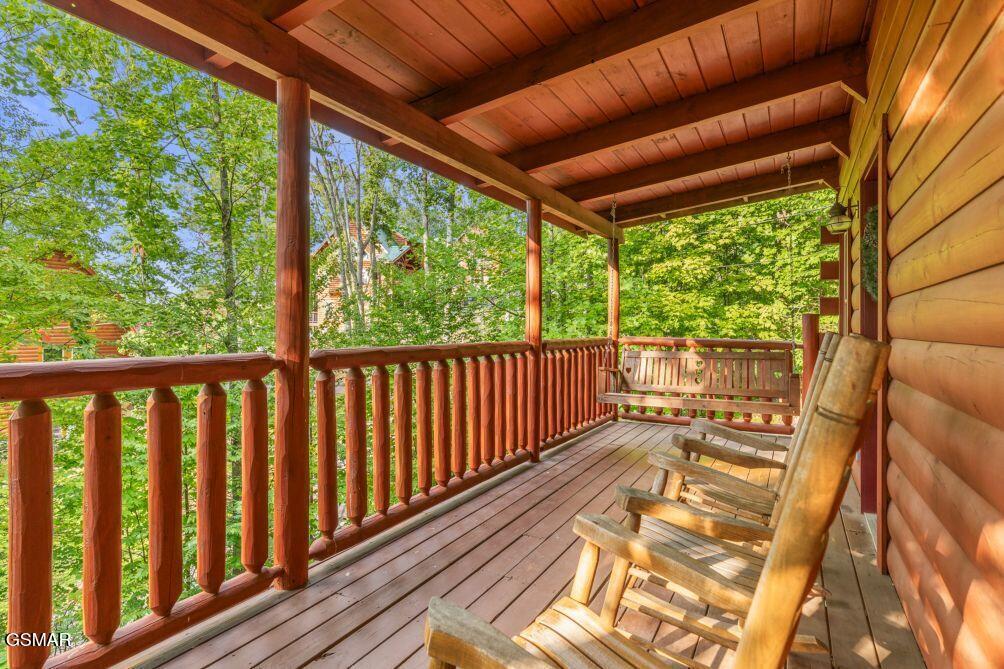 Property Photo:  1904 Rhododendron Ln  TN 37876 