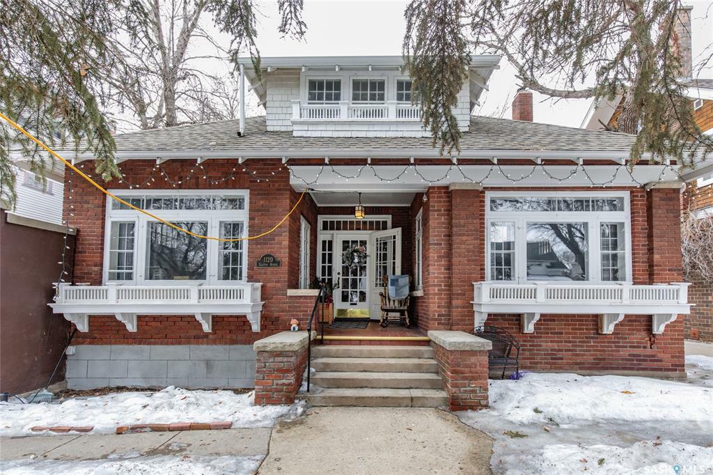 1120 Clifton Avenue  Moose Jaw SK S6H 3L5 photo