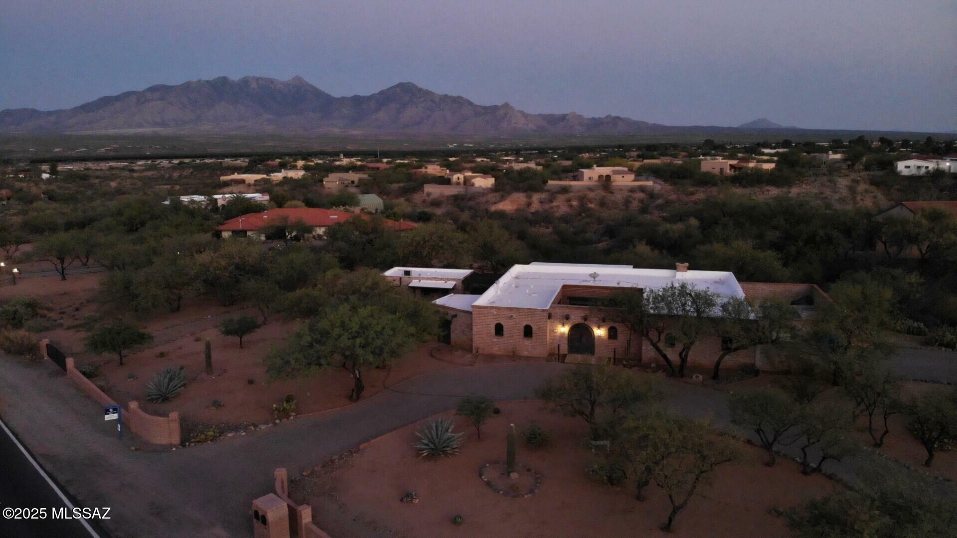 Property Photo: 909 W Mission Twin Buttes Road AZ 85622