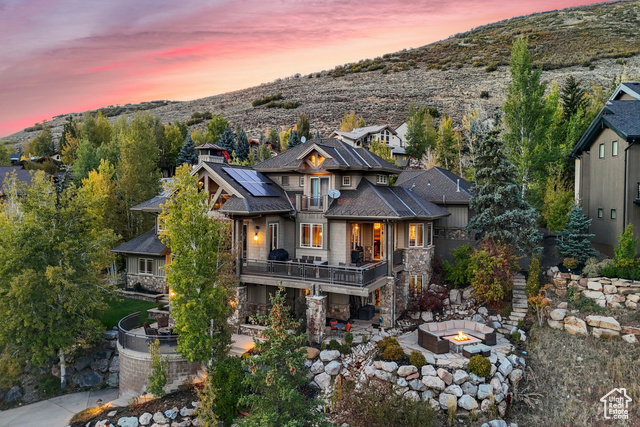 Property Photo: 9255 Par Ct UT 84098