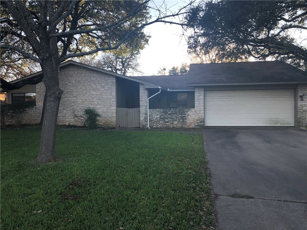 Property Photo:  11508 Queens Way  TX 78759 