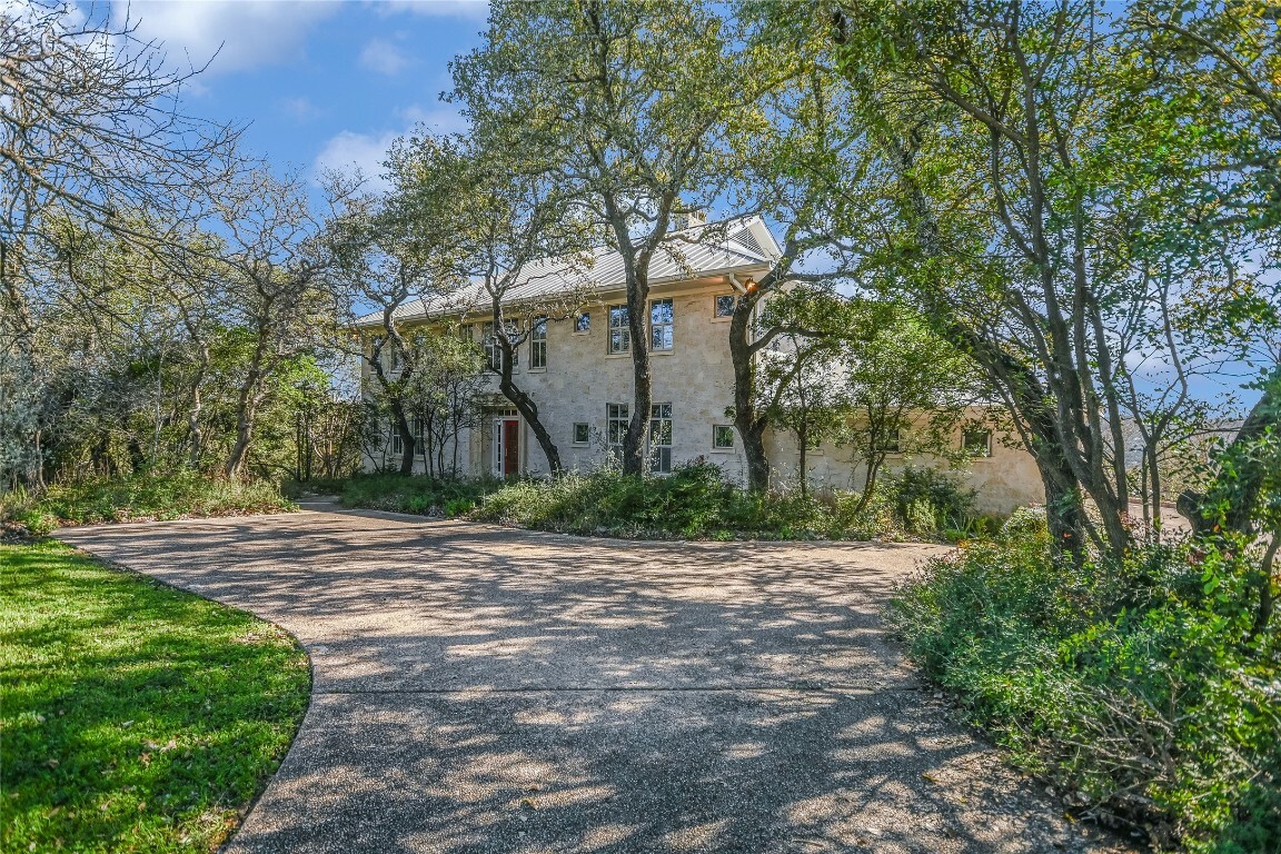 1 Hedge Lane  Austin TX 78746 photo