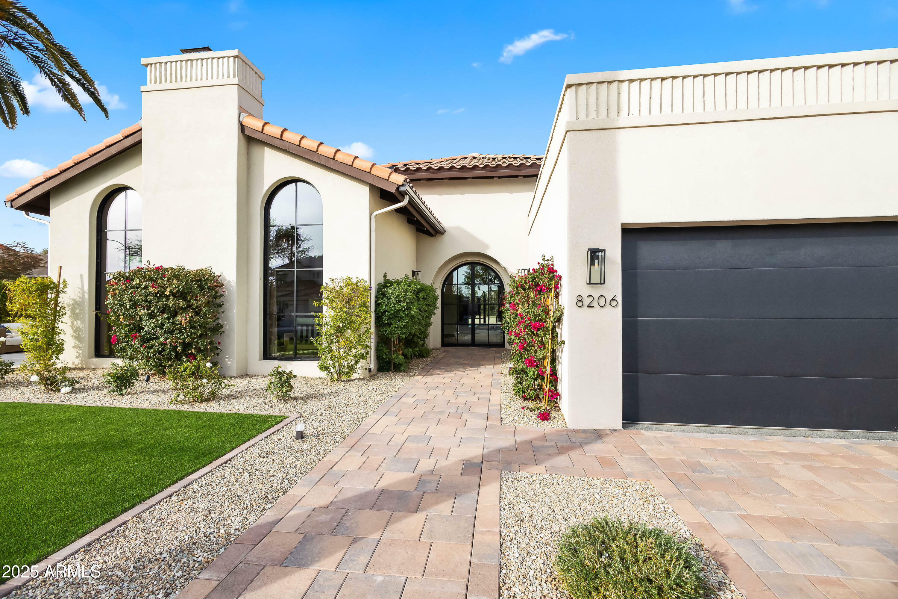 Property Photo: 8206 E Del Camino Drive AZ 85258