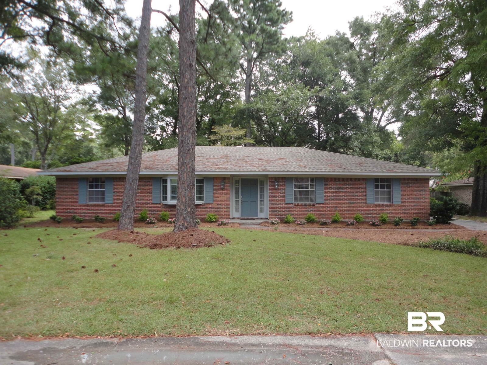 Property Photo:  41 Paddock Drive  AL 36532 