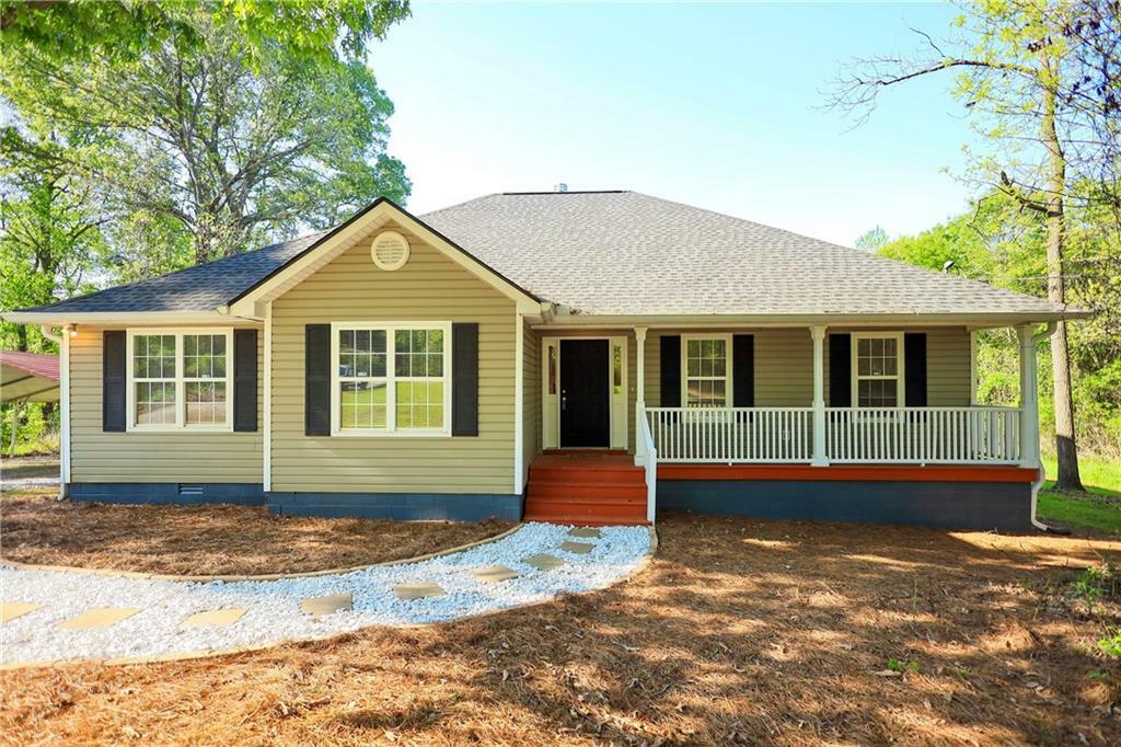 Property Photo: 1059 McRee Road GA 30549