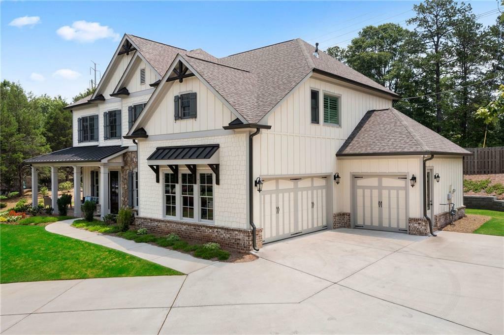 Property Photo: 805 Dempsey Court GA 30064