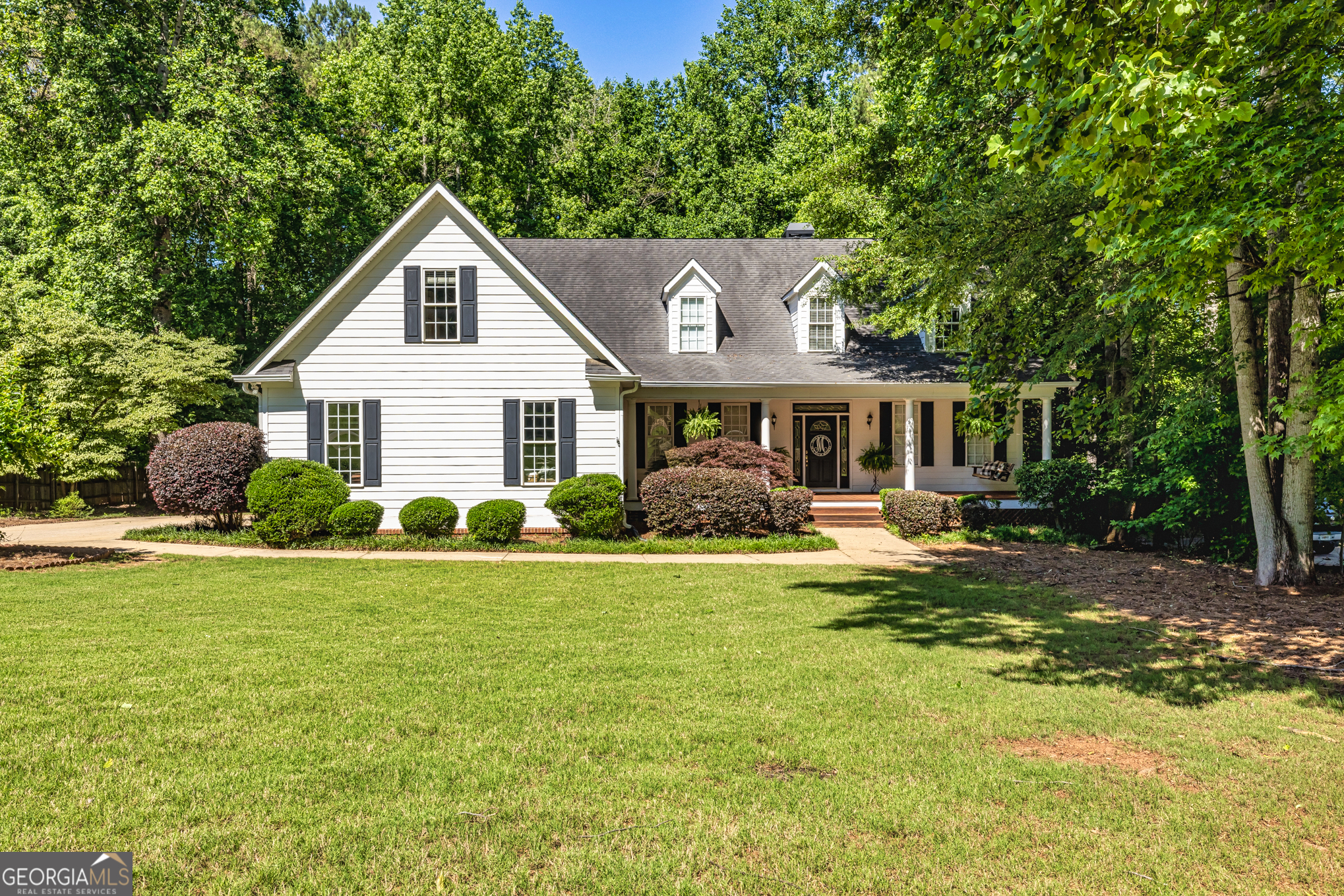 Property Photo: 305 South Shore Drive GA 30263