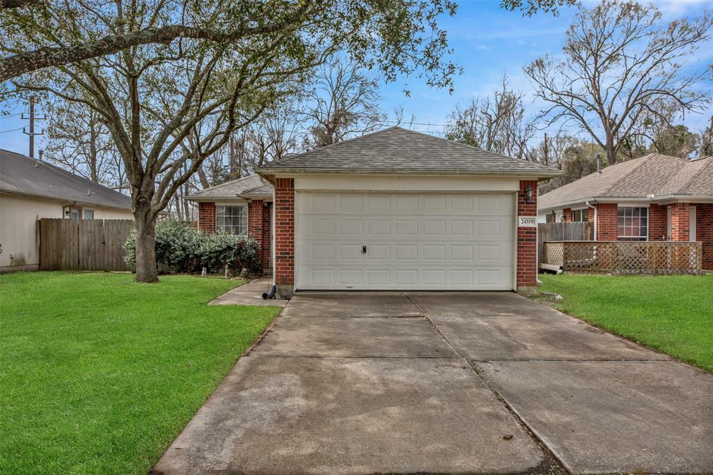 Property Photo:  24319 Strong Pine Drive  TX 77336 