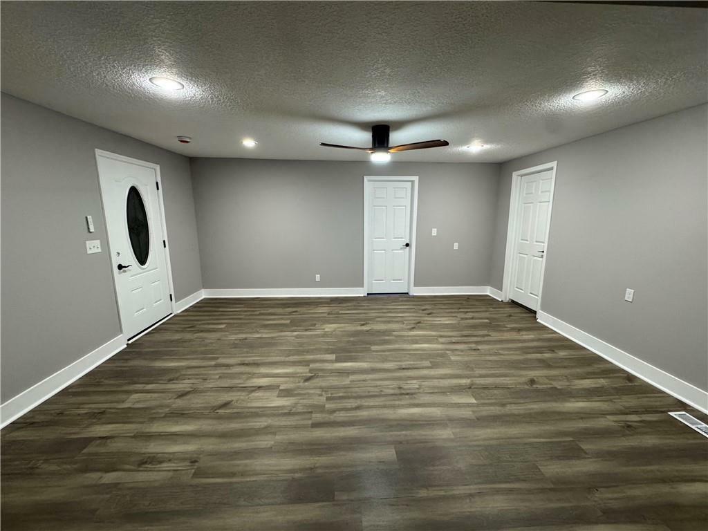 Property Photo: 415 E Hale Street KS 66083
