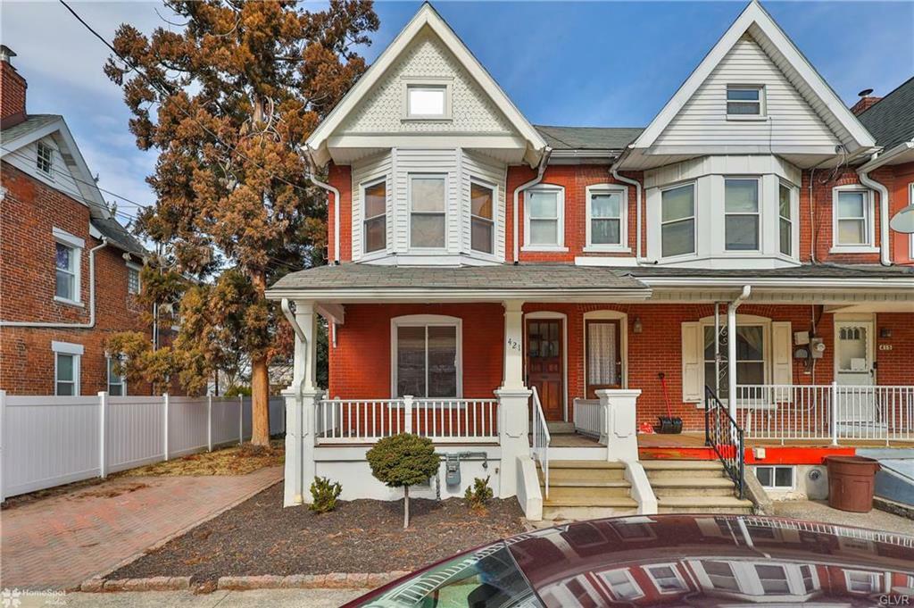 Property Photo:  421 Ridge Street  PA 18049 