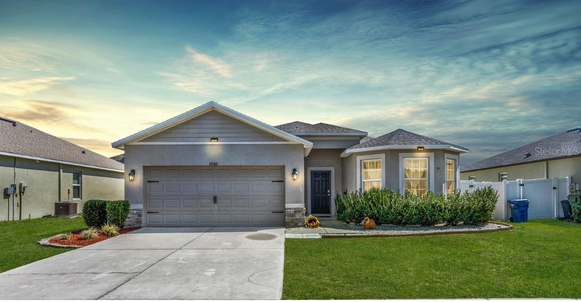 Property Photo: 3086 Brenton Manor Loop FL 33881