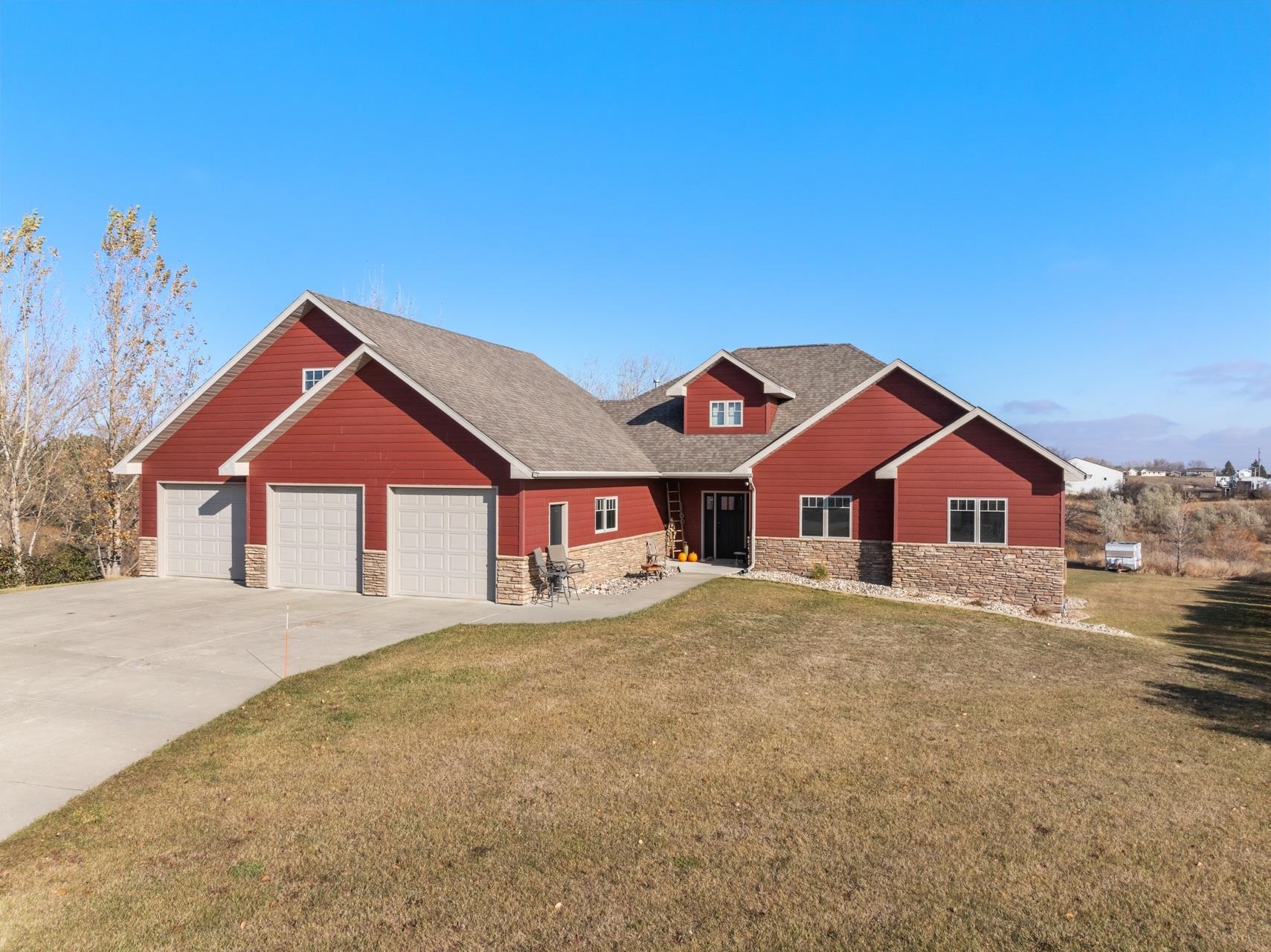 Property Photo: 3200 NW Highview Ave ND 58703
