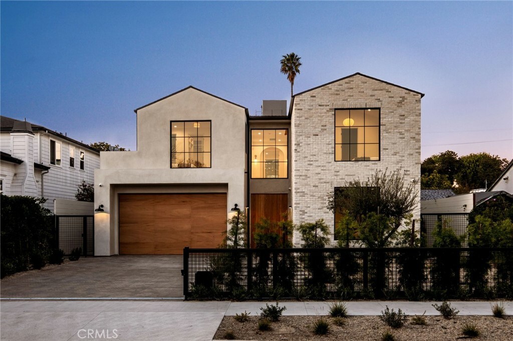 11621 Hesby Street  Valley Village CA 91601 photo