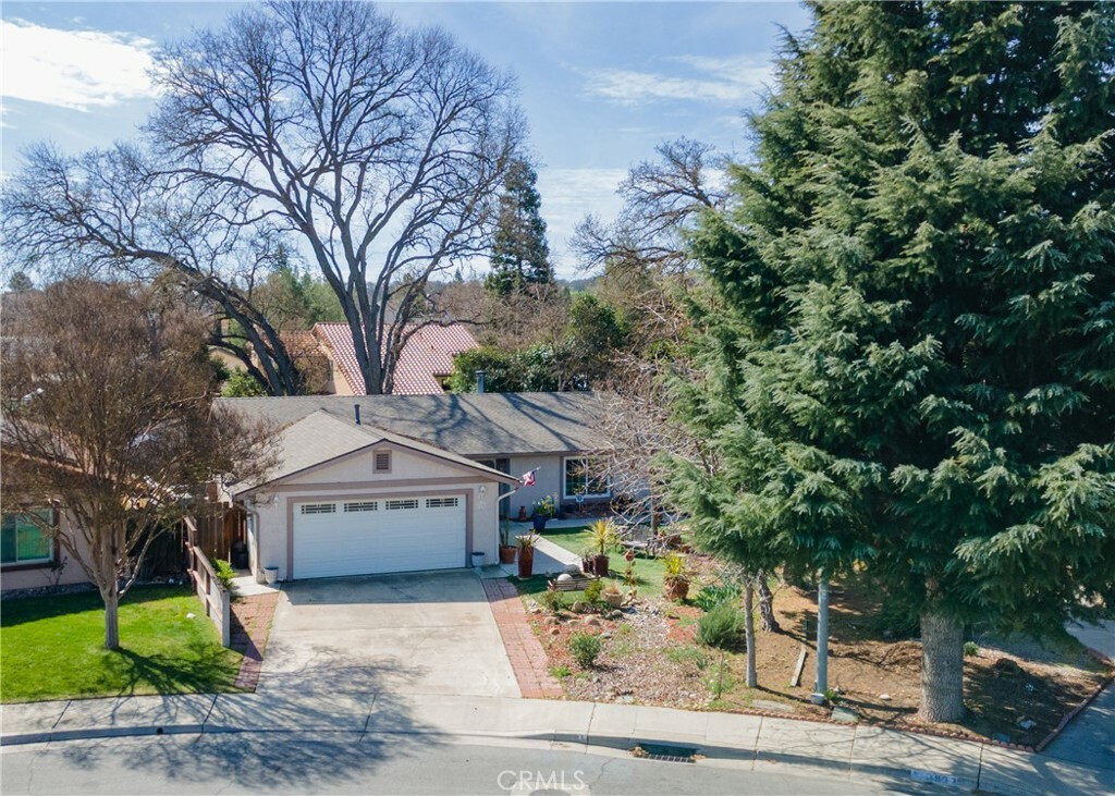 Property Photo:  1939 Tulipwood Drive  CA 93446 