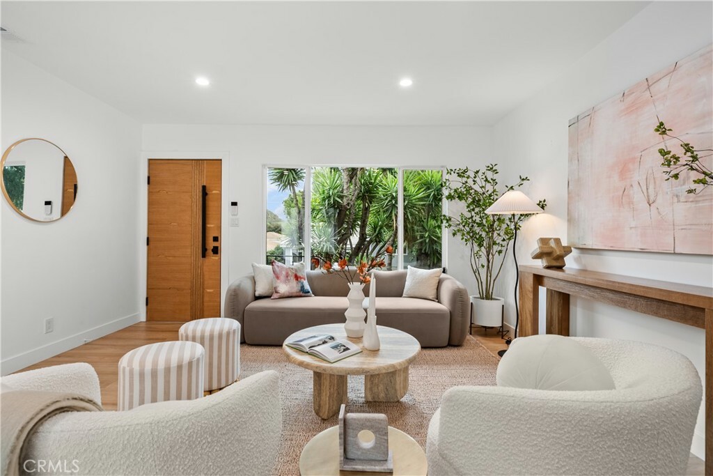 Property Photo: 3181 Cadet Court CA 90068