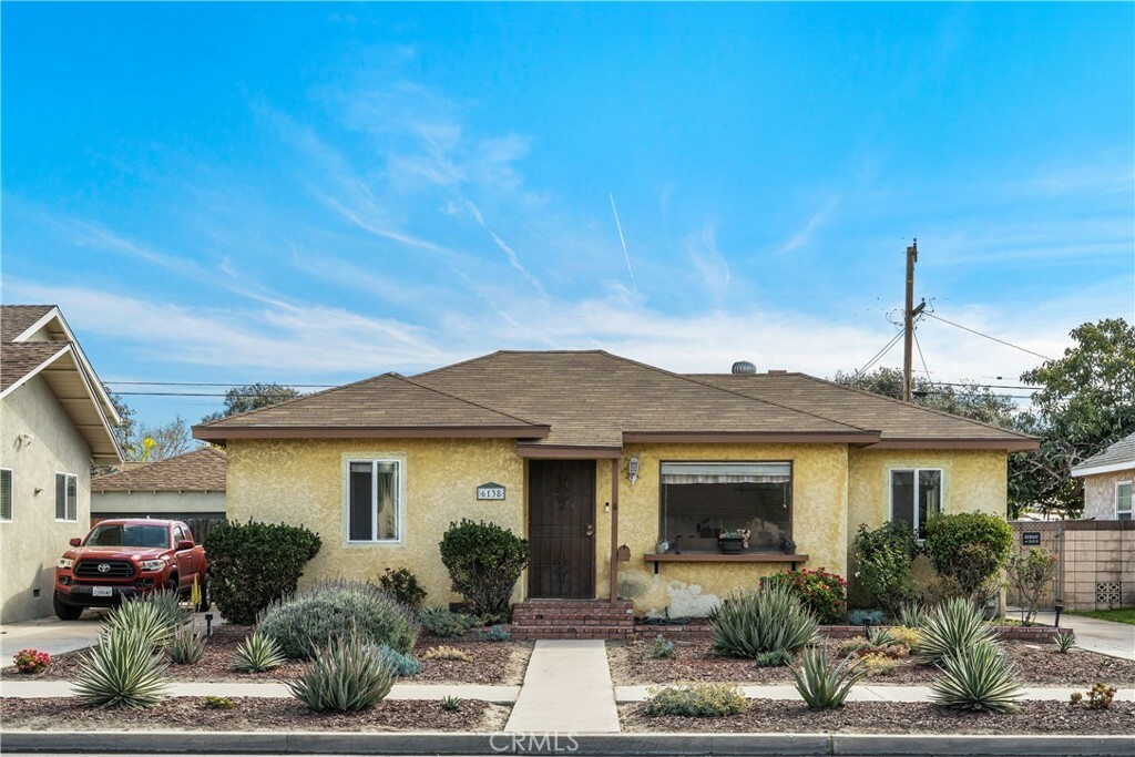 Property Photo:  6138 Pepperwood Avenue  CA 90712 