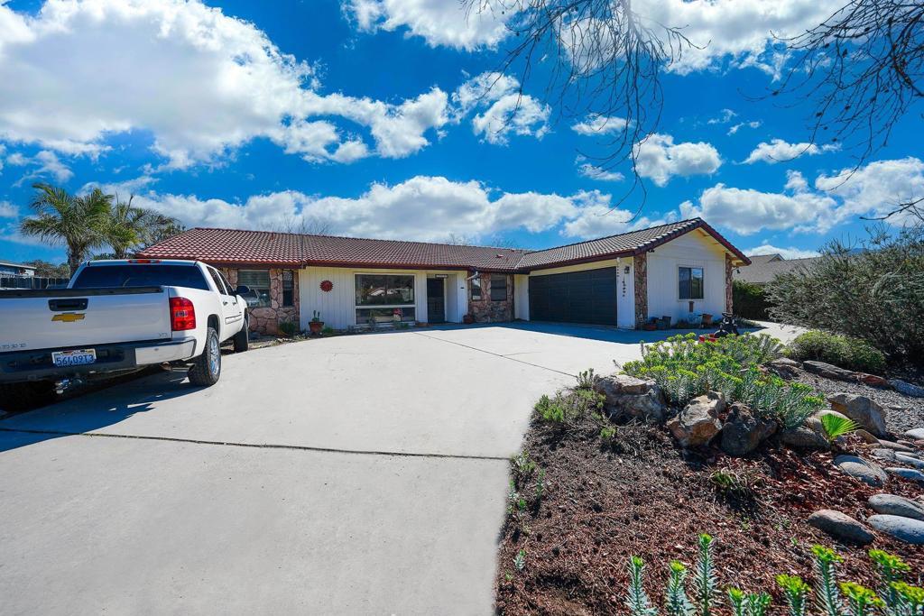 16233 Oakley Road  Ramona CA 92065 photo