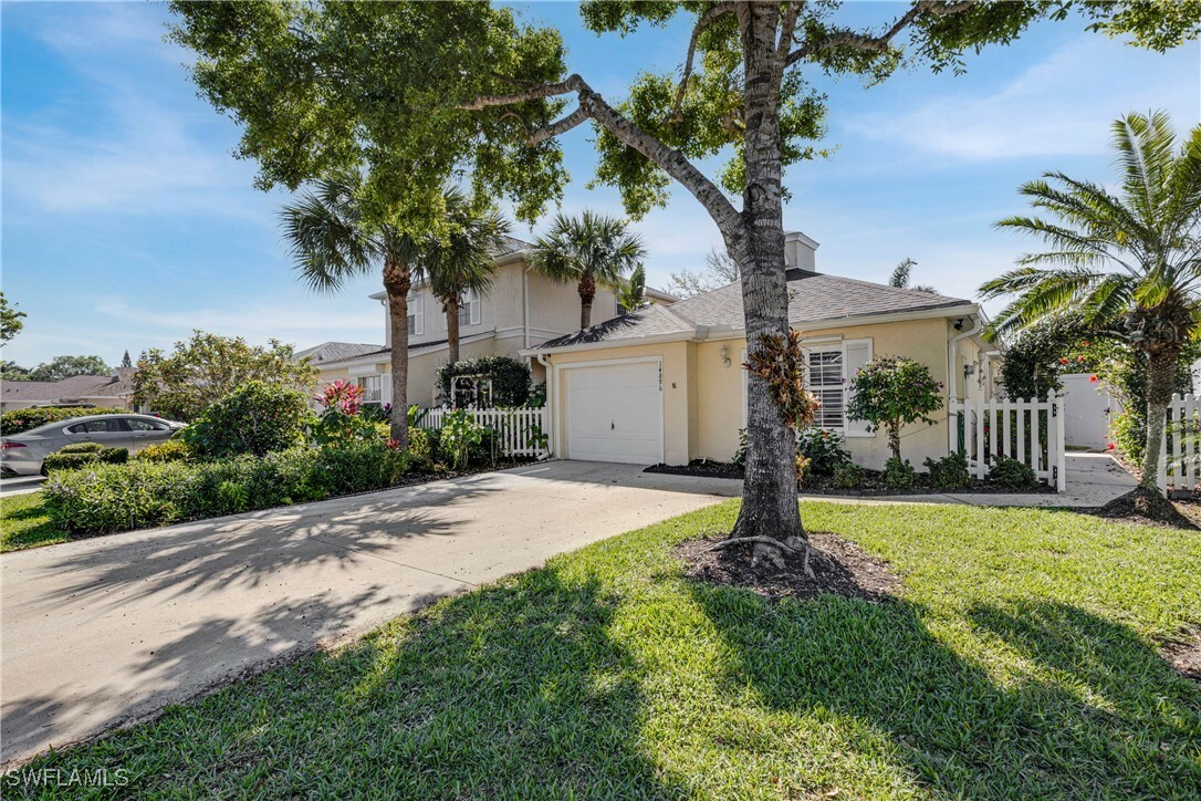 Property Photo:  14896 Sterling Oaks Drive  FL 34110 