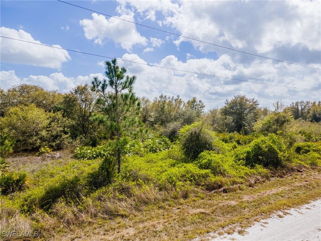 Property Photo: 1108 Abbott Avenue FL 33972