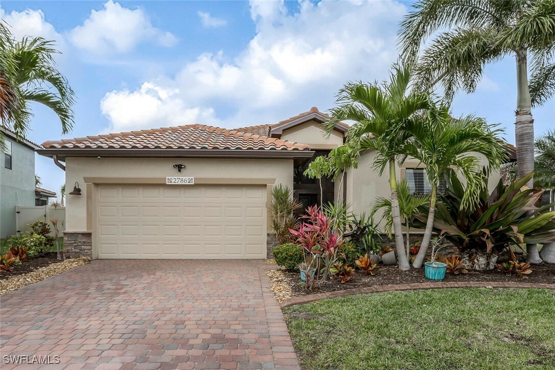 Property Photo: 2786 Via Piazza Loop FL 33905
