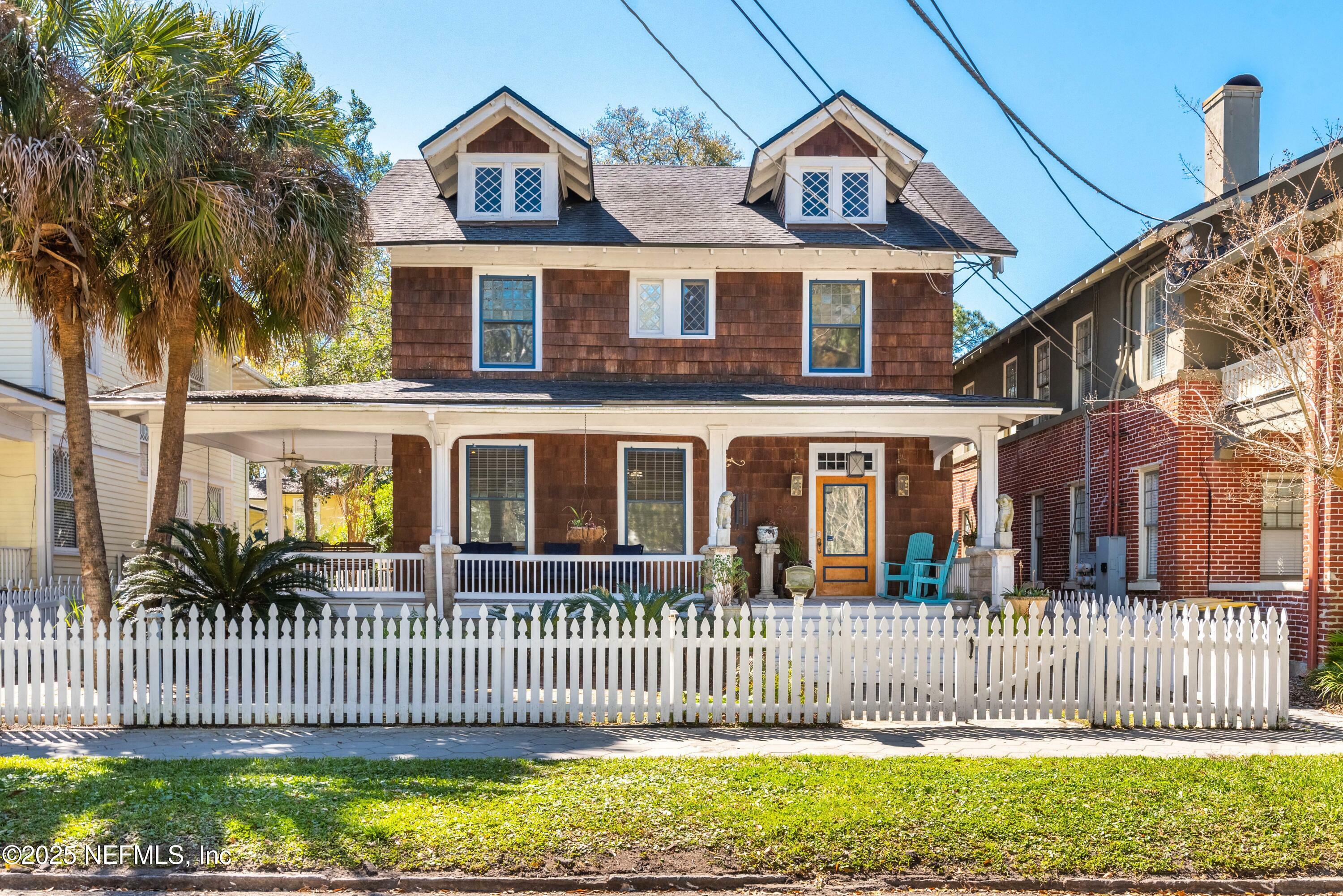 Property Photo: 542 Lancaster Street FL 32204