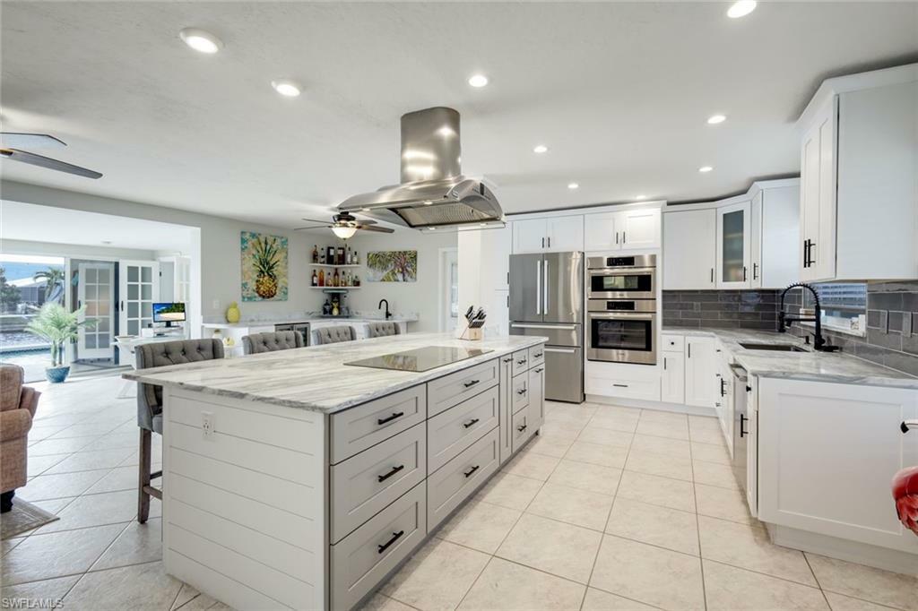 Property Photo: 5316 SW 3rd Ave FL 33914