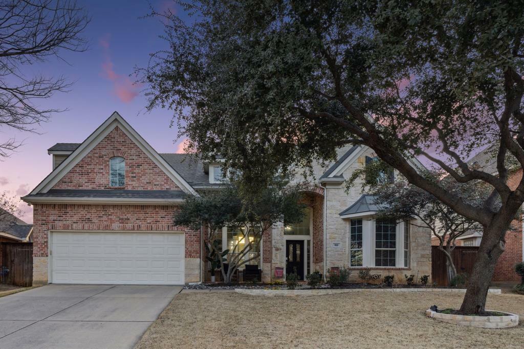 Property Photo:  905 Water Oak Drive  TX 76051 