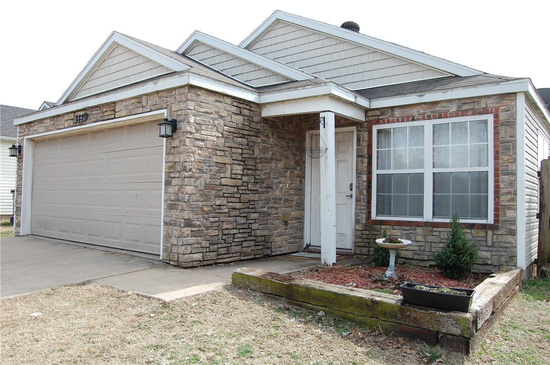 Property Photo:  3119 Commons Avenue  AR 72764 