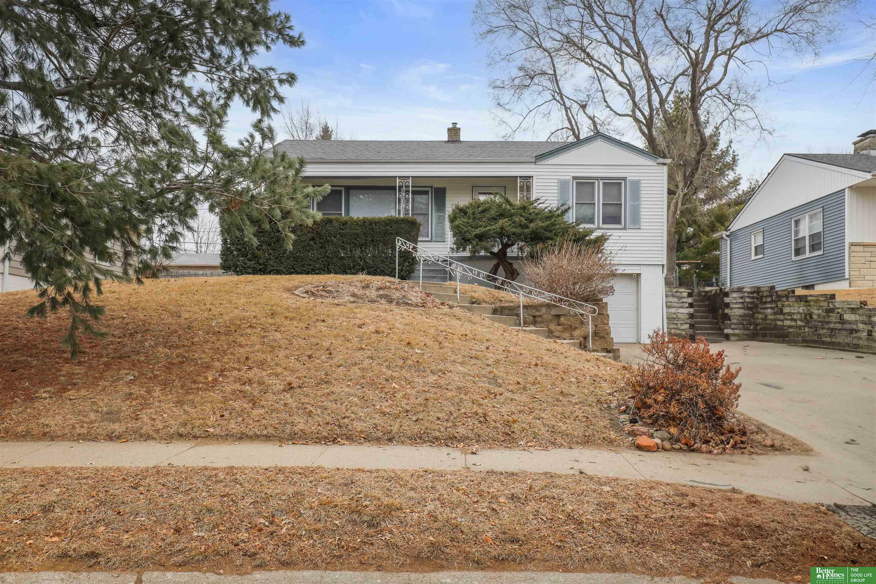Property Photo: 741 N 75 Street NE 68114