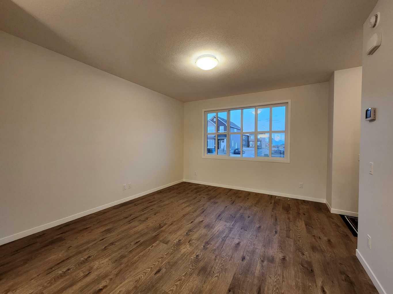 Photo de la propriété:  455 Lucas Boulevard NW  AB T3P 2C9 