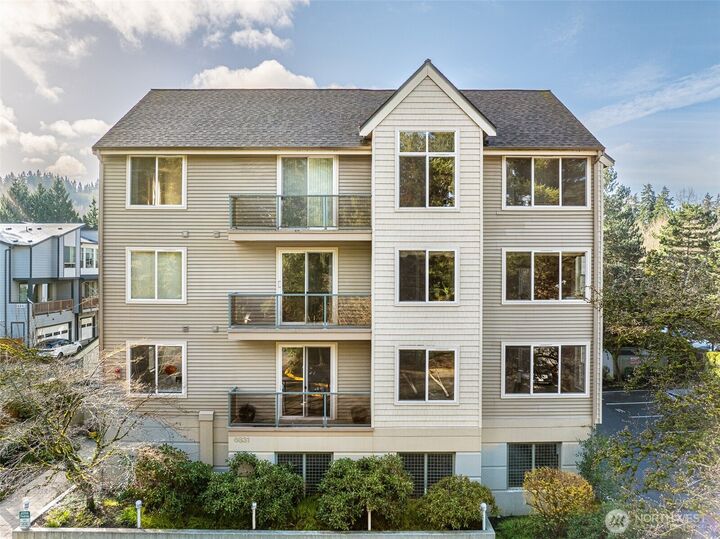 6831 NE 170th Street 103  Kenmore WA 98028 photo