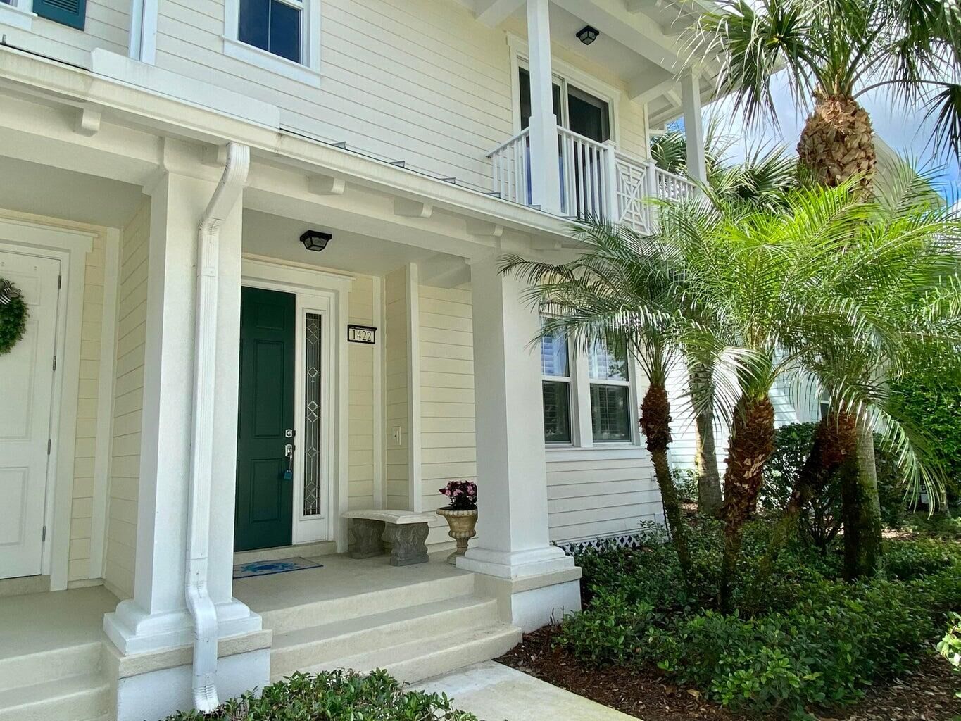 Property Photo:  1422 S Jeaga Drive  FL 33458 