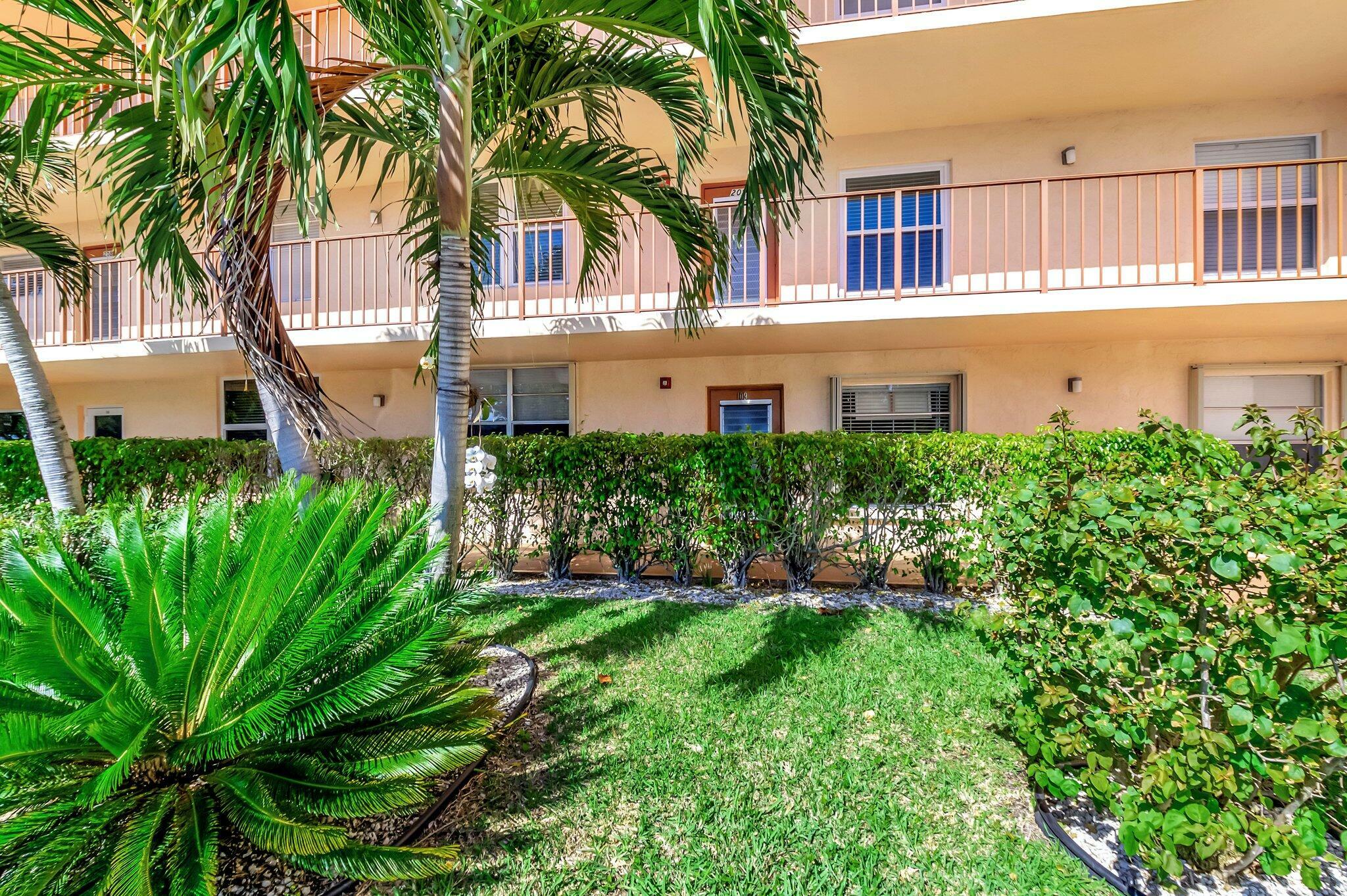 Property Photo:  14671 Bonaire Boulevard 109  FL 33446 