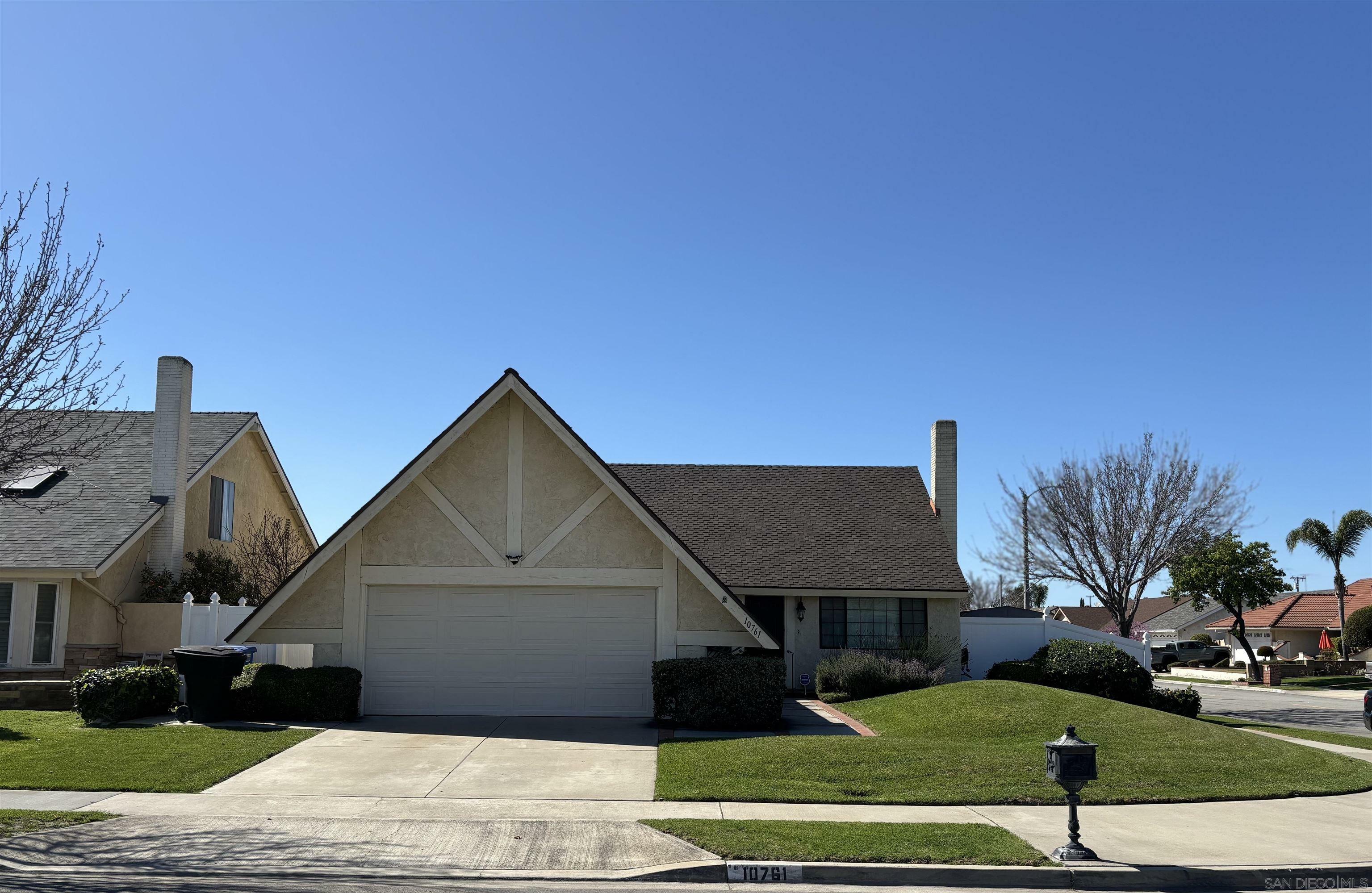10761 Via Jacara  Stanton CA 90680 photo