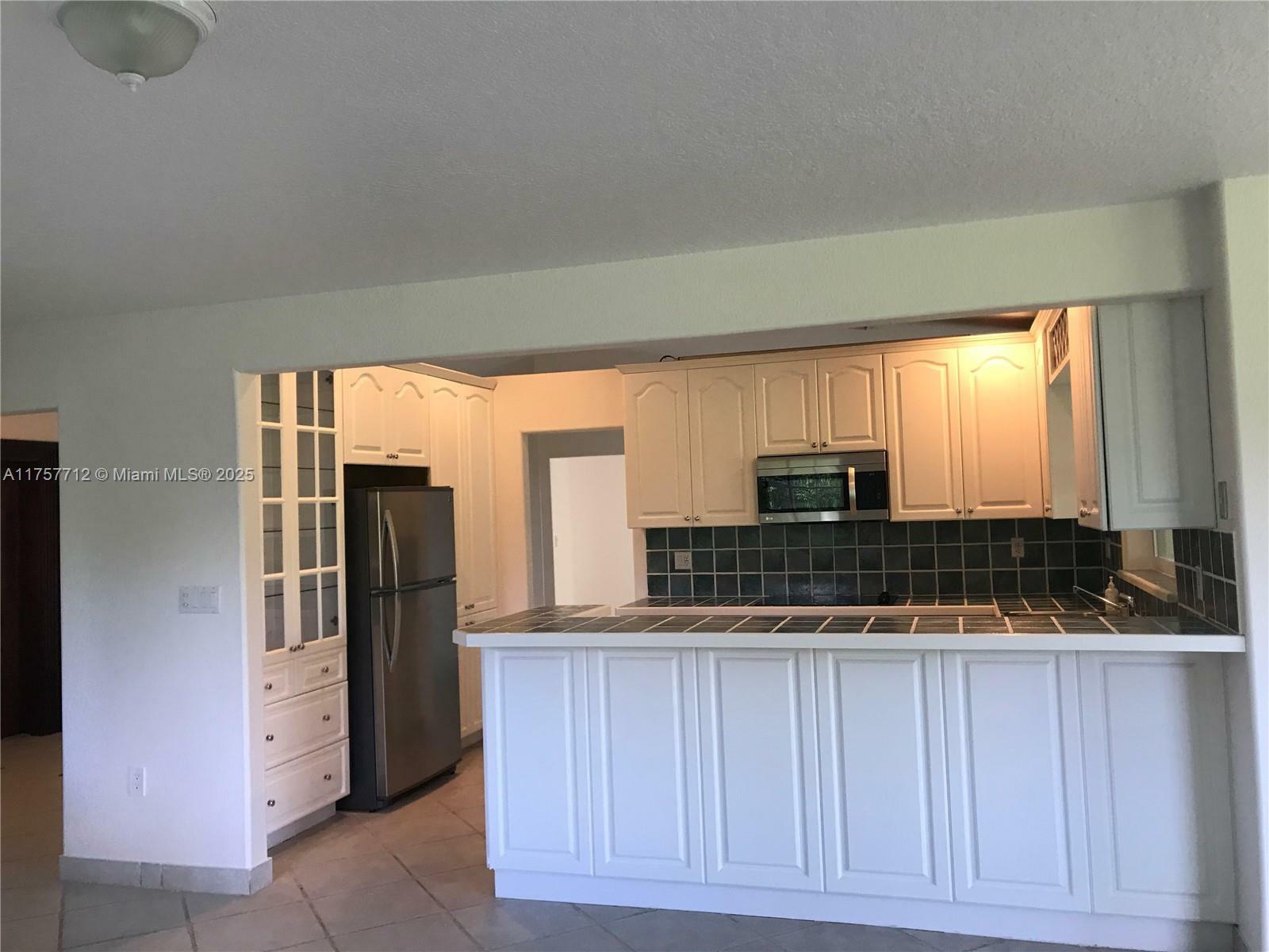 Property Photo:  22171 SW 274th St  FL 33031 