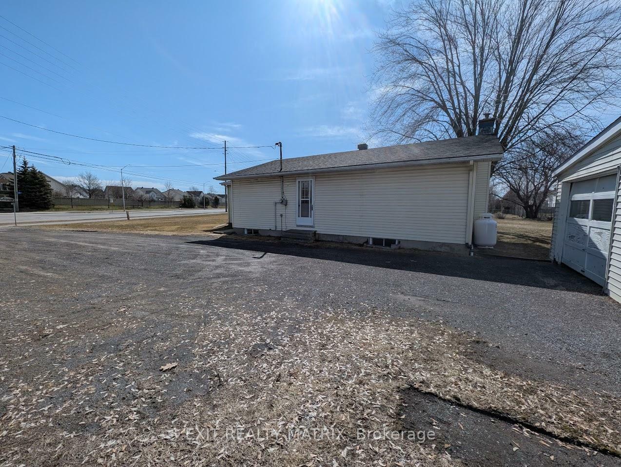 Property Photo: 1632 Trim Road ON K4A 3P8